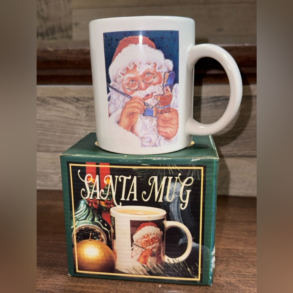 Super Cute 🥰 Vintage Santa 🎅 Mug - NEW